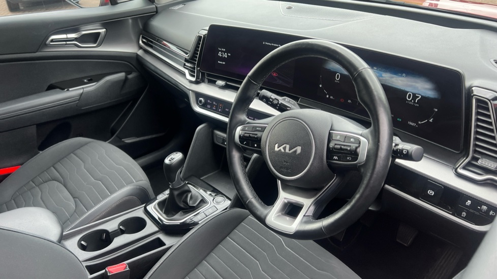 Kia Sportage 1.6T GDi ISG Launch Edition 5dr Petrol Estate - Image 11