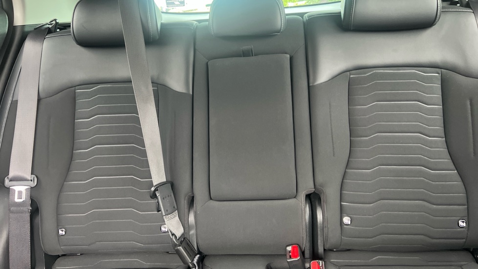 Kia Sportage 1.6T GDi ISG Launch Edition 5dr Petrol Estate - Image 15