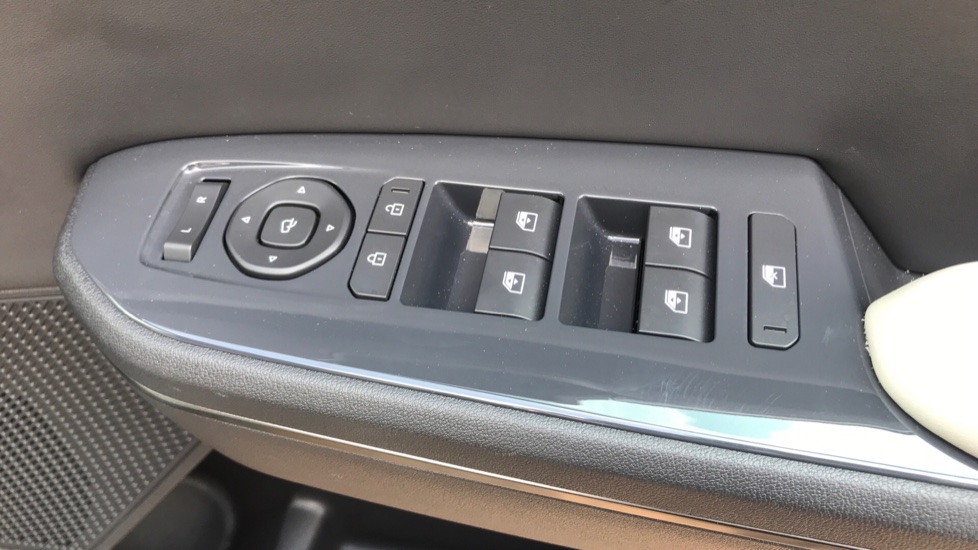 Kia EV5 160kW GT-Line S 81.4kWh 5dr Auto Electric Estate - Image 23