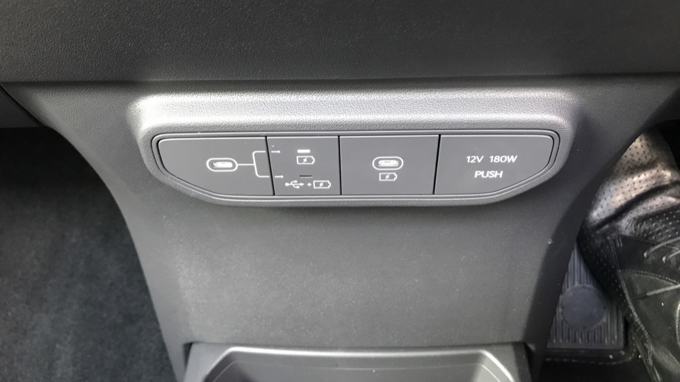 Kia EV5 160kW GT-Line S 81.4kWh 5dr Auto Electric Estate - Image 33