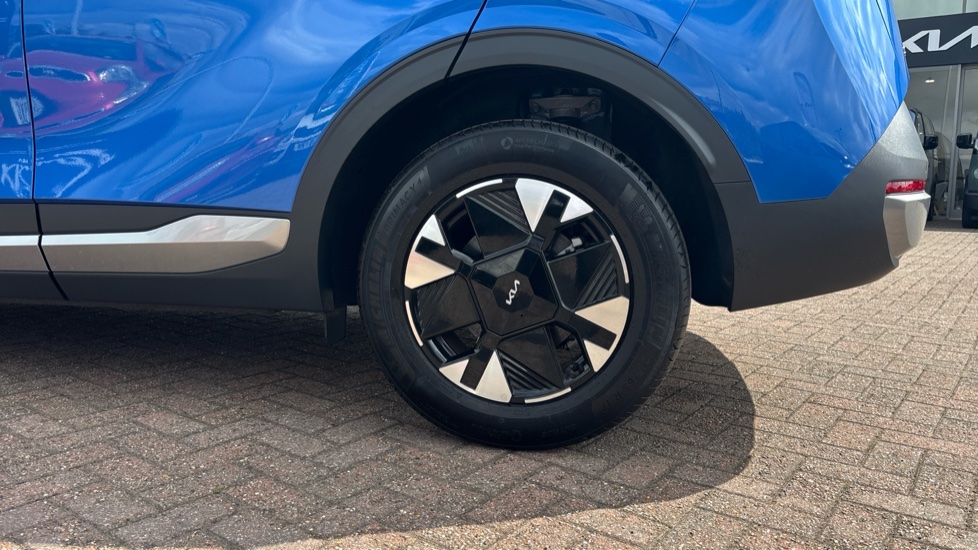 Kia Sportage 1.6T GDi HEV Pure 5dr Auto Hybrid Estate - Image 7