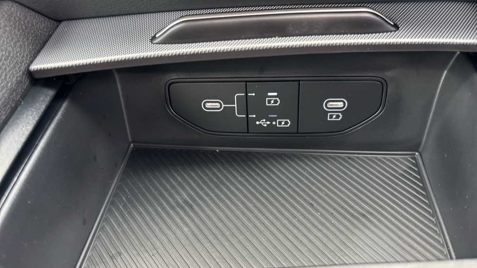 Kia Sportage 1.6T GDi HEV Pure 5dr Auto Hybrid Estate - Image 22