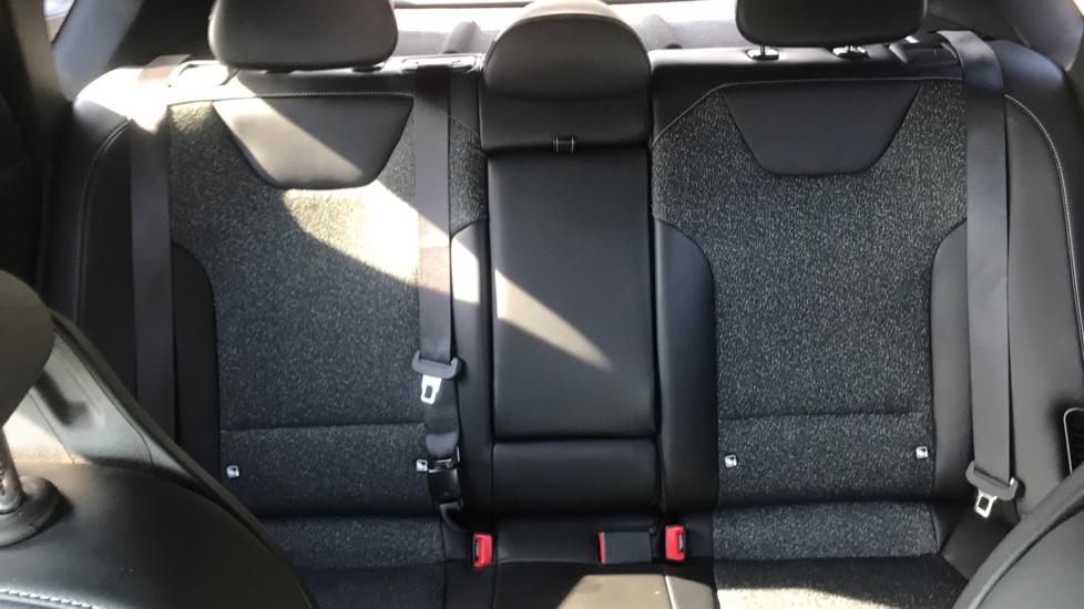 Kia K4 1.0T-GDi 115 48V GT-Line 5dr DCT Petrol Hatchback - Image 15