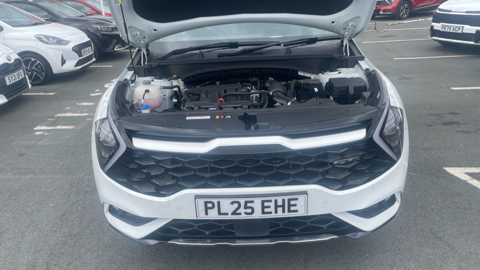 Kia Sportage 1.6T GDi 157 48V ISG GT-Line 5dr DCT Petrol Estate - Image 8
