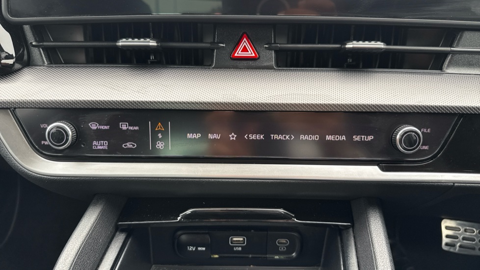 Kia Sportage 1.6T GDi 157 48V ISG GT-Line 5dr DCT Petrol Estate - Image 34