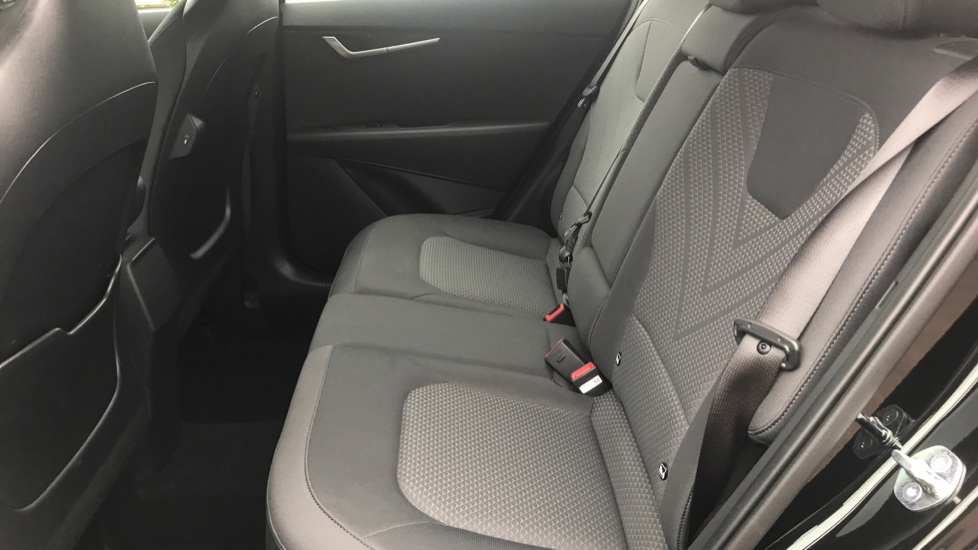 Kia Niro 1.6 GDi 136 Hybrid Pure 5dr DCT Hybrid Estate - Image 16