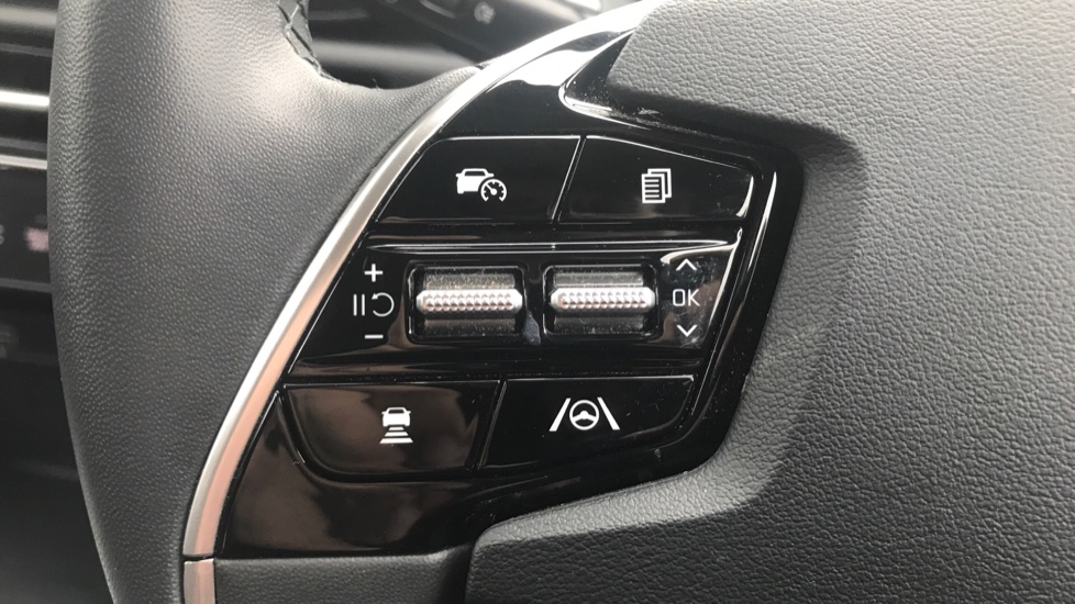 Kia Niro 1.6 GDi 136 Hybrid Pure 5dr DCT Hybrid Estate - Image 31