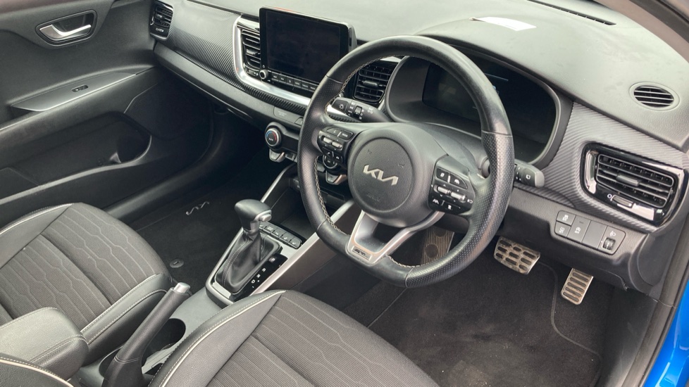 Kia Stonic 1.0T GDi 48V 98 GT-Line S 5dr DCT Petrol Estate - Image 10