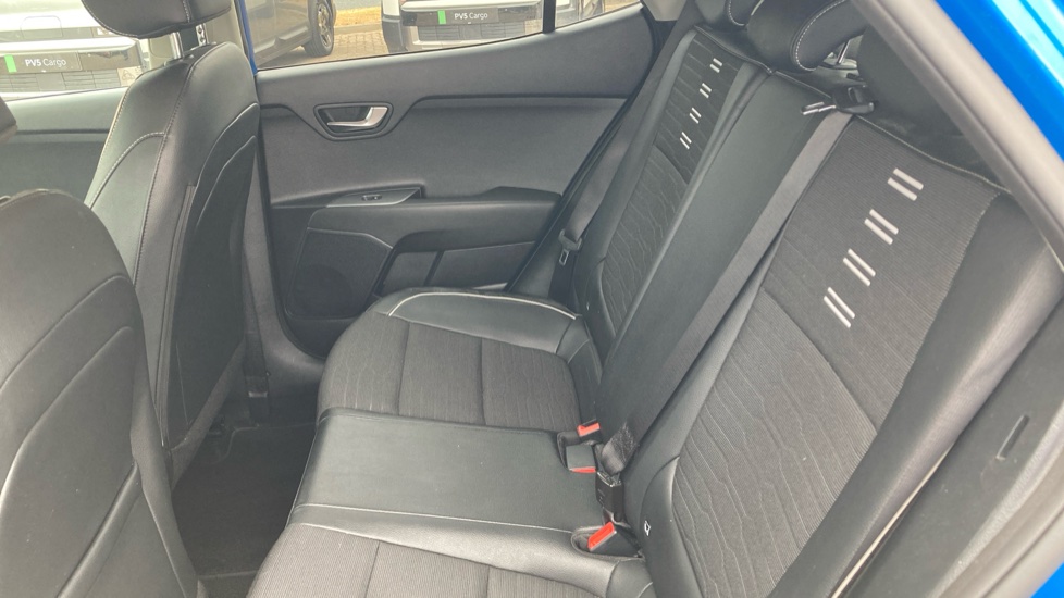 Kia Stonic 1.0T GDi 48V 98 GT-Line S 5dr DCT Petrol Estate - Image 16