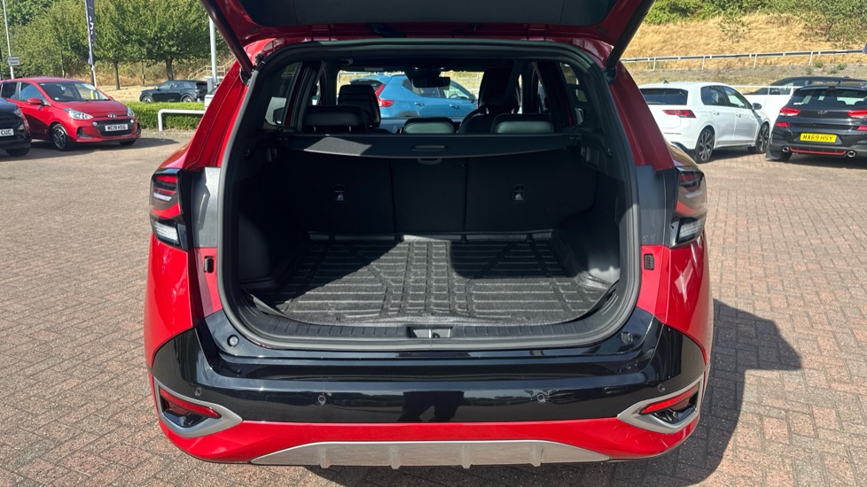 Kia Sportage 1.6T GDi 207 HEV GT-Line S 5dr Auto Hybrid Estate - Image 4