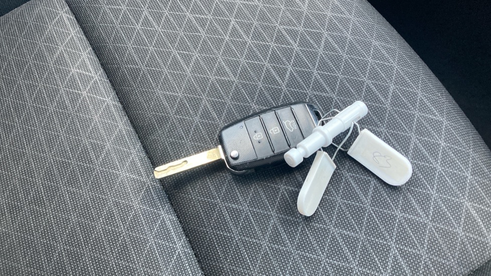 Kia Picanto 1.0 3 5dr [4 seats] Petrol Hatchback - Image 20