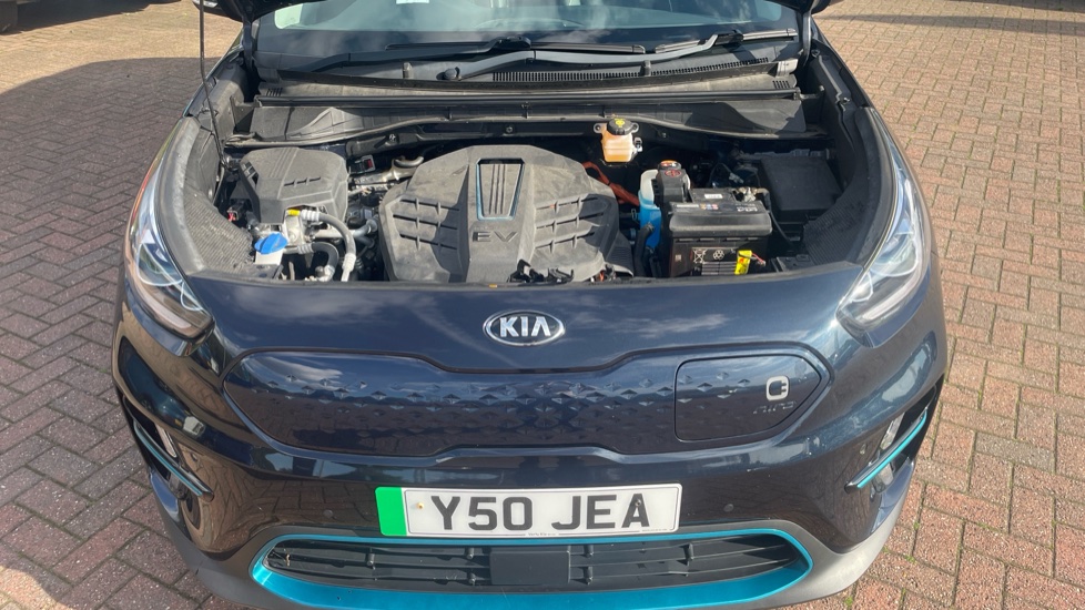 Kia E-Niro 150kW 4 64kWh 5dr Auto Electric Estate - Image 8