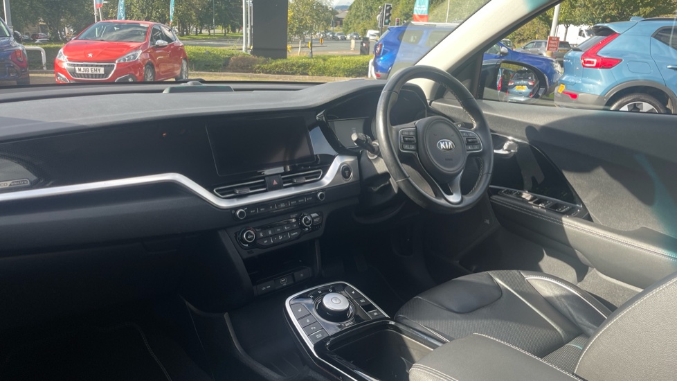 Kia E-Niro 150kW 4 64kWh 5dr Auto Electric Estate - Image 9