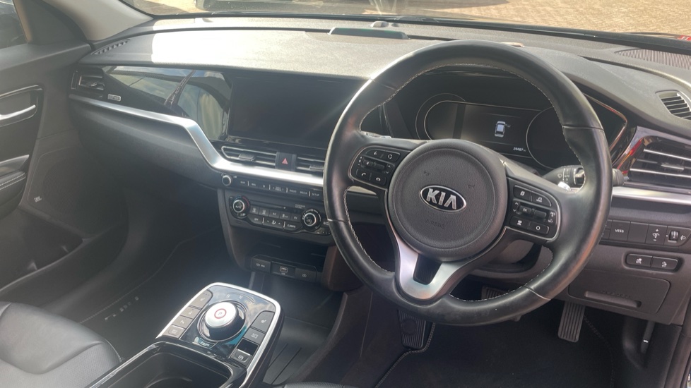 Kia E-Niro 150kW 4 64kWh 5dr Auto Electric Estate - Image 11