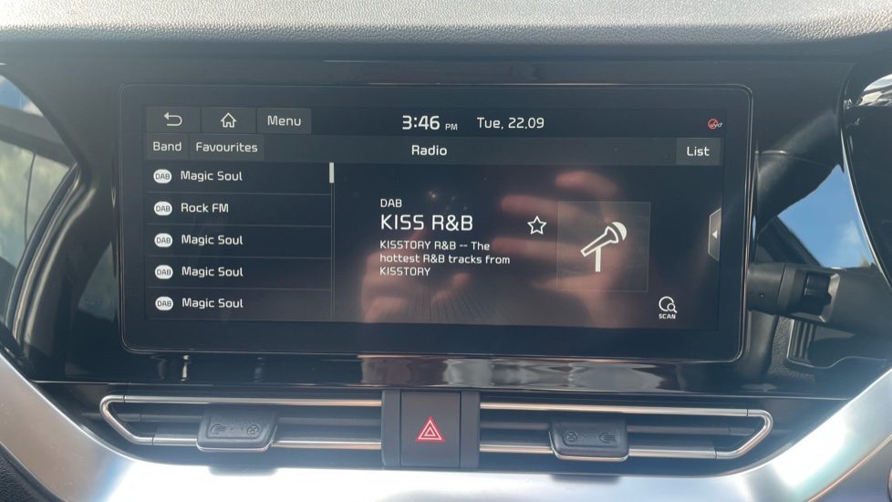 Kia E-Niro 150kW 4 64kWh 5dr Auto Electric Estate - Image 22