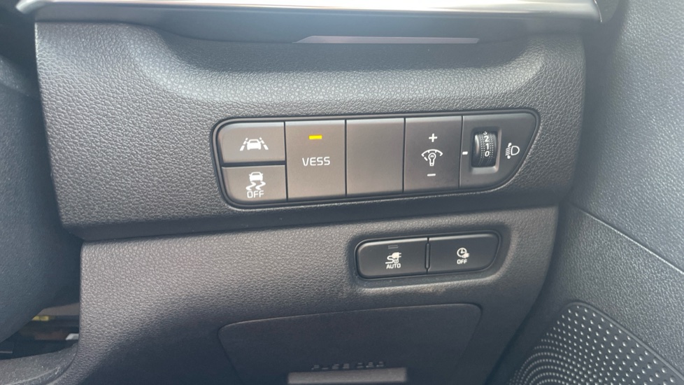 Kia E-Niro 150kW 4 64kWh 5dr Auto Electric Estate - Image 36