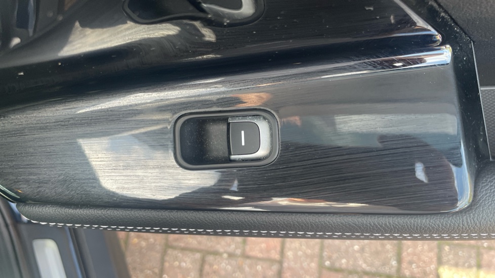 Kia E-Niro 150kW 4 64kWh 5dr Auto Electric Estate - Image 42
