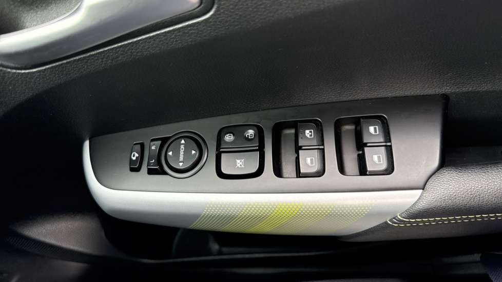 Kia Picanto 1.0 X-Line S 5dr Petrol Hatchback - Image 25