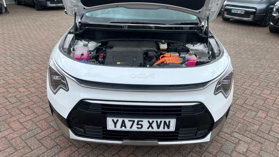 Kia Niro 1.6 GDi 127 Hybrid 3 5dr DCT Hybrid Estate - Image 8