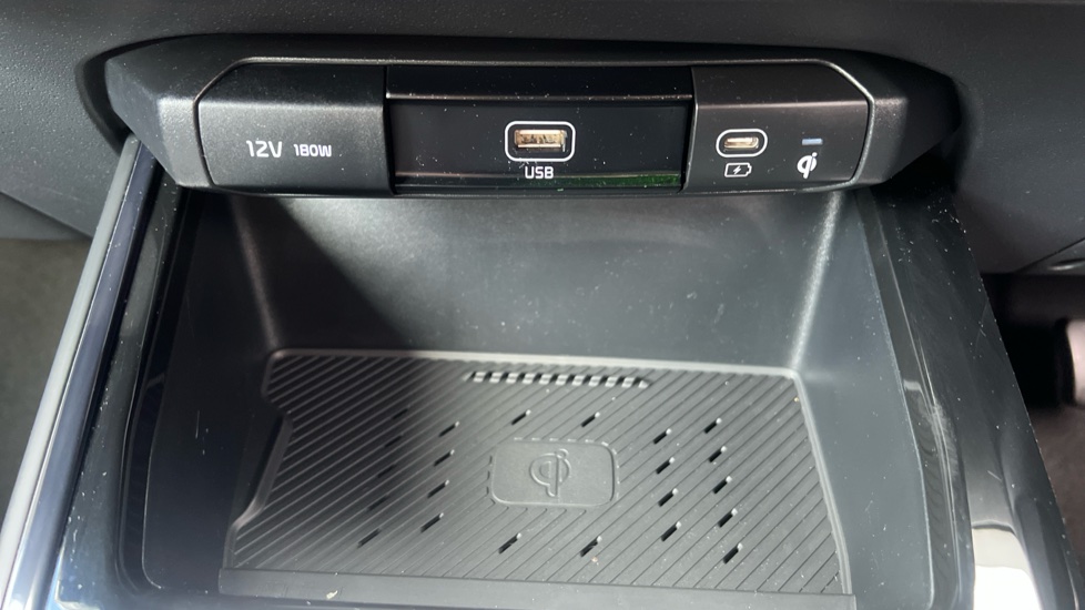 Kia Niro 1.6 GDi 127 Hybrid 3 5dr DCT Hybrid Estate - Image 27