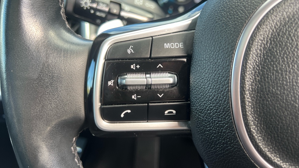 Kia Sorento 1.6 T-GDi HEV Edition 5dr Auto Hybrid Station Wagon - Image 21