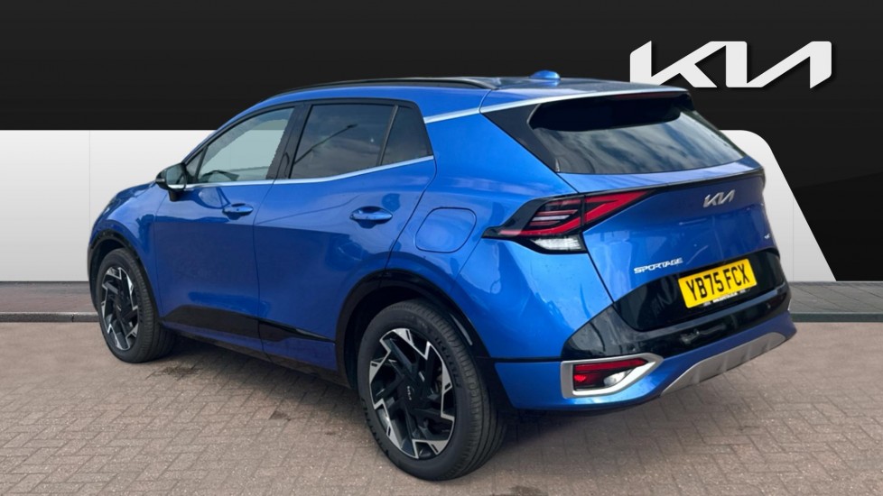 Kia Sportage 1.6T GDi 241 PHEV GT-Line 5dr Auto AWD Estate - Image 2
