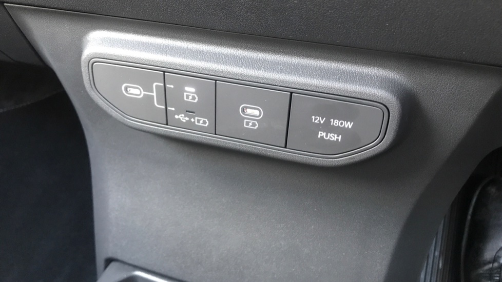 Kia EV5 160kW GT-Line S 81.4kWh 5dr Auto Electric Estate - Image 31