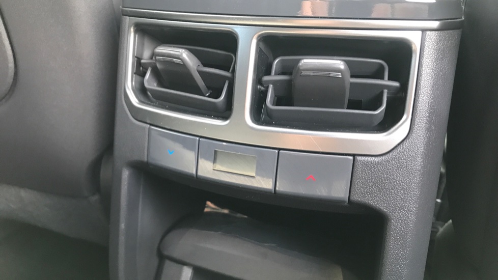 Kia EV5 160kW GT-Line S 81.4kWh 5dr Auto Electric Estate - Image 45