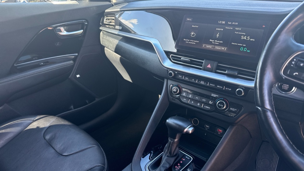 Kia Niro 1.6 GDi Hybrid 4 5dr DCT Hybrid Estate - Image 14
