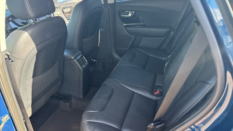 Kia Niro 1.6 GDi Hybrid 4 5dr DCT Hybrid Estate - Image 16