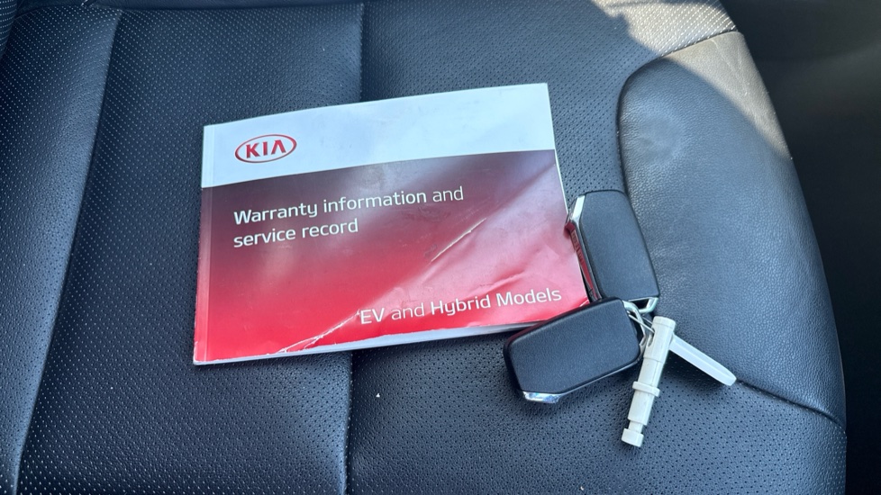 Kia Niro 1.6 GDi Hybrid 4 5dr DCT Hybrid Estate - Image 19