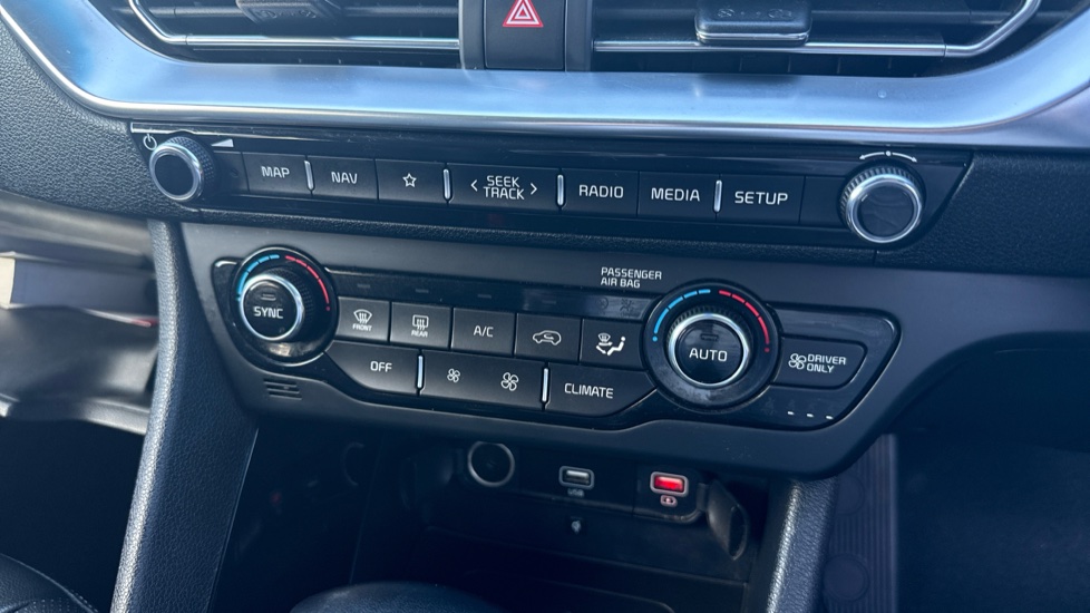 Kia Niro 1.6 GDi Hybrid 4 5dr DCT Hybrid Estate - Image 30