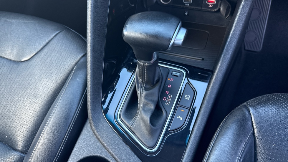 Kia Niro 1.6 GDi Hybrid 4 5dr DCT Hybrid Estate - Image 31