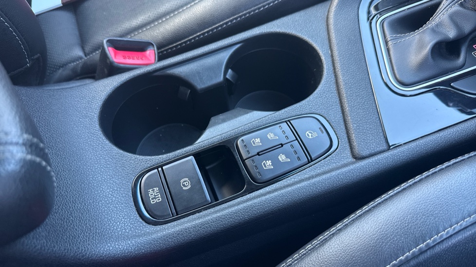 Kia Niro 1.6 GDi Hybrid 4 5dr DCT Hybrid Estate - Image 32
