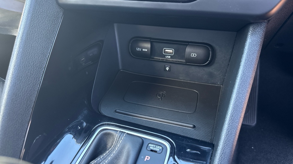 Kia Niro 1.6 GDi Hybrid 4 5dr DCT Hybrid Estate - Image 35