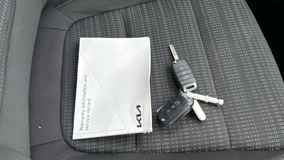 Kia Stonic 1.0T GDi 99 2 5dr Petrol Estate - Image 19