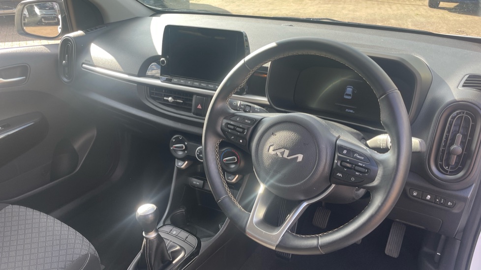 Kia Picanto 1.0 2 5dr Petrol Hatchback - Image 11