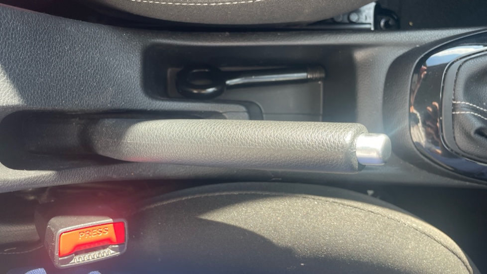Kia Picanto 1.0 2 5dr Petrol Hatchback - Image 29