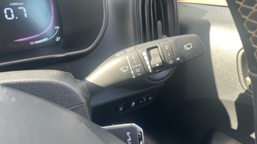 Kia Picanto 1.0 2 5dr Petrol Hatchback - Image 34