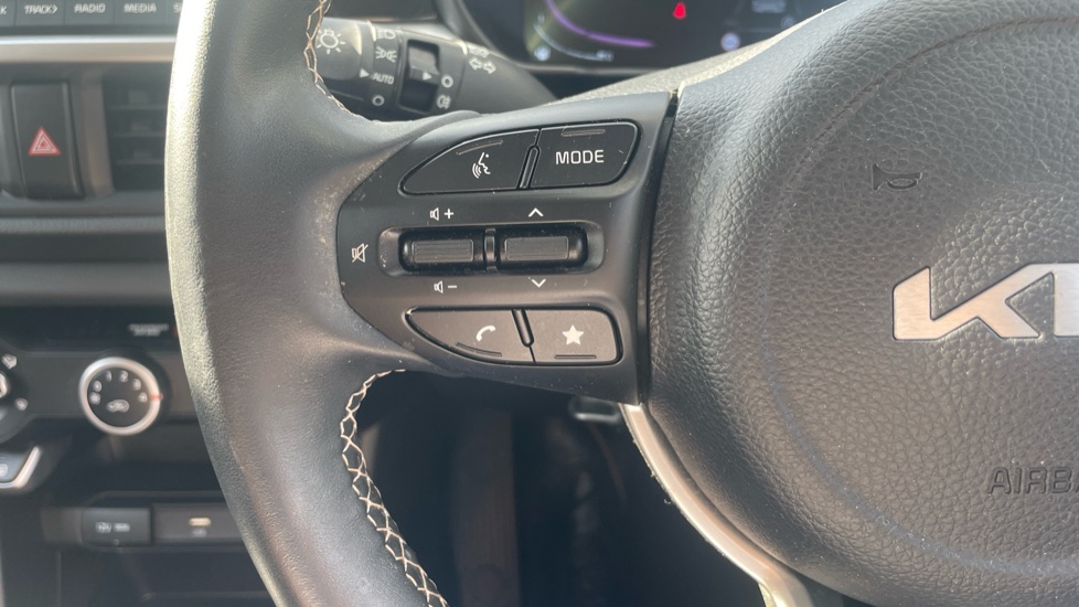Kia Picanto 1.0 2 5dr Petrol Hatchback - Image 35