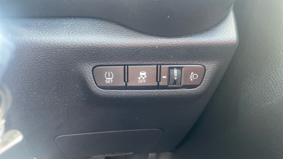 Kia Picanto 1.0 2 5dr Petrol Hatchback - Image 37