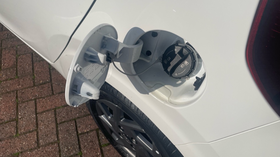 Kia Picanto 1.0 2 5dr Petrol Hatchback - Image 44