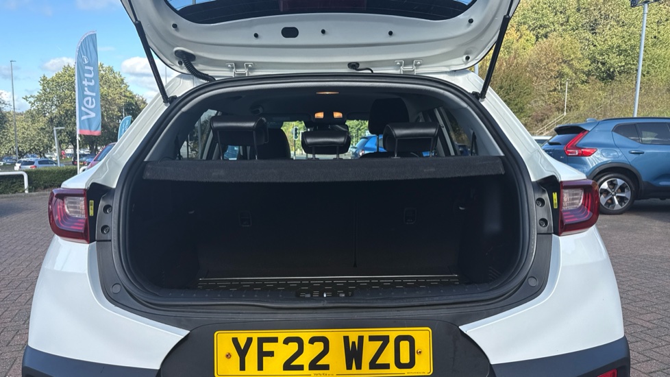 Kia Stonic 1.0T GDi 48V GT-Line S 5dr Petrol Estate - Image 4