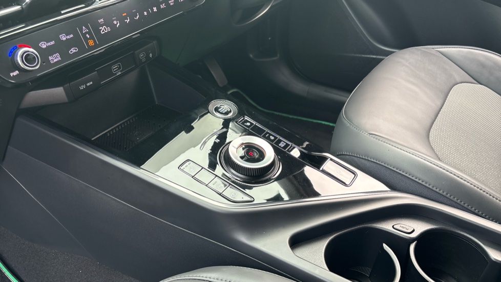 Kia Niro 1.6 GDi Hybrid 3 5dr DCT Hybrid Estate - Image 13