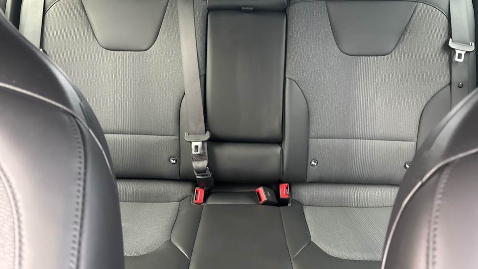 Kia Niro 1.6 GDi Hybrid 3 5dr DCT Hybrid Estate - Image 15