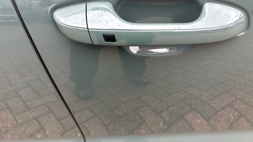 Kia Niro 1.6 GDi Hybrid 3 5dr DCT Hybrid Estate - Image 35