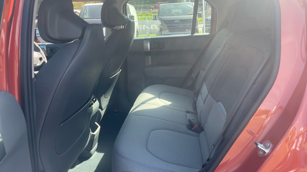 Kia EV3 150kW Air 81.4kWh 5dr Auto Electric Estate - Image 16