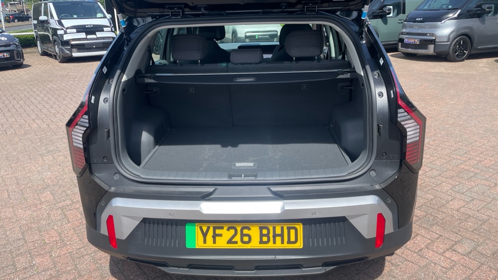 Kia EV3 150kW Air 81.4kWh 5dr Auto Electric Estate - Image 4