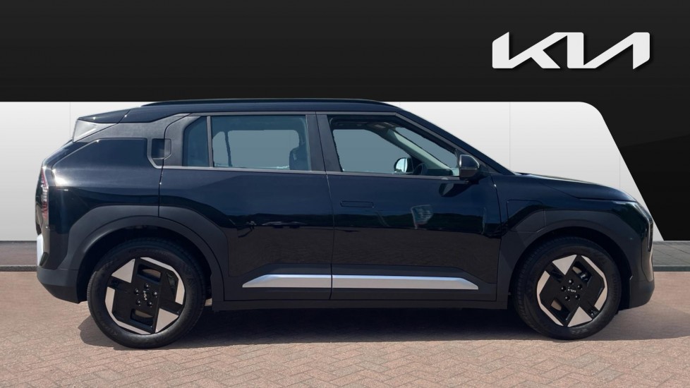 Kia EV3 150kW Air 81.4kWh 5dr Auto Electric Estate - Image 5
