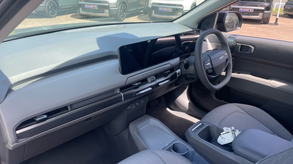 Kia EV3 150kW Air 81.4kWh 5dr Auto Electric Estate - Image 9